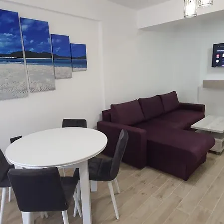 Infinity Luxury Apartament *